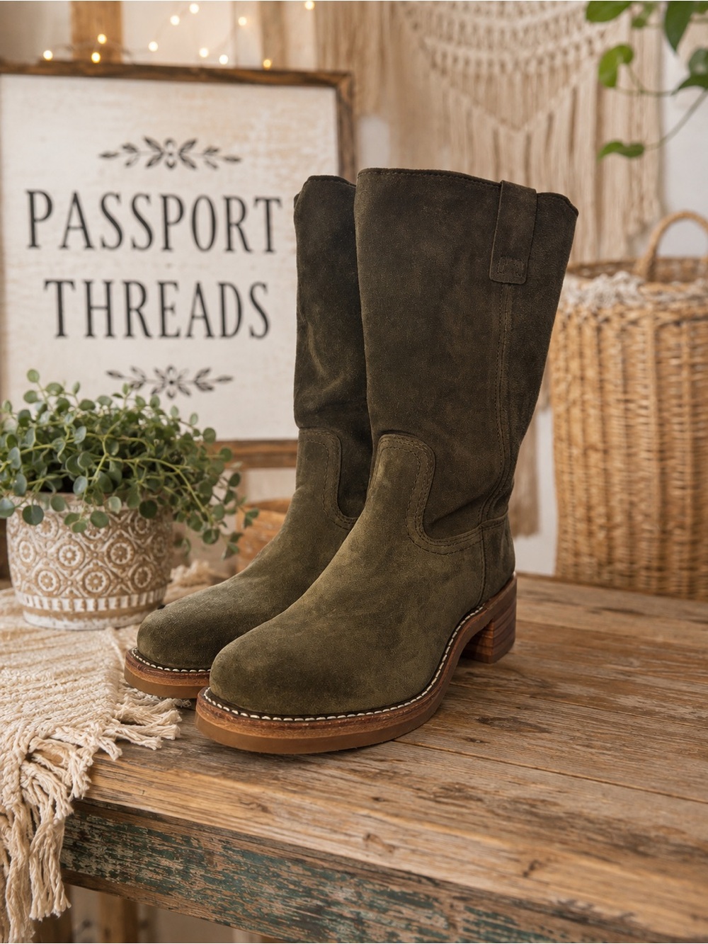 Frye Campus 12R Suede Boots Size 9